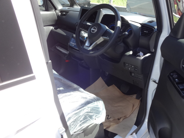 ニッサン　ルークス　ハイウェイスターX9枚目