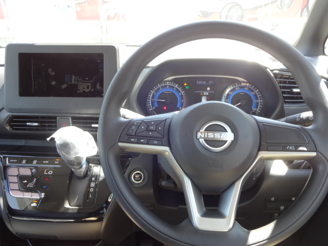 ニッサン　ルークス　ハイウェイスターX11枚目
