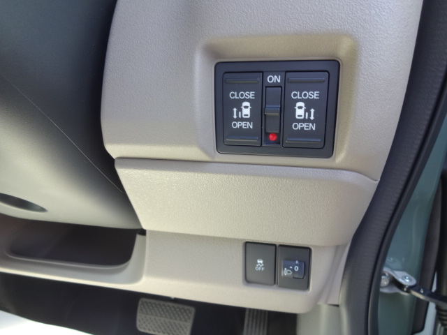 ホンダ　Ｎ ＢＯＸ ＪＯＹ 8インチDO10枚目