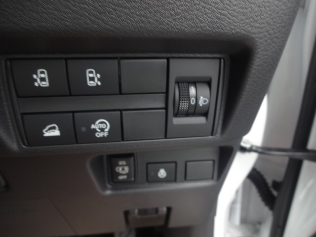 ミツビシ　デリカミニ　Gプレミアム ODレス18枚目