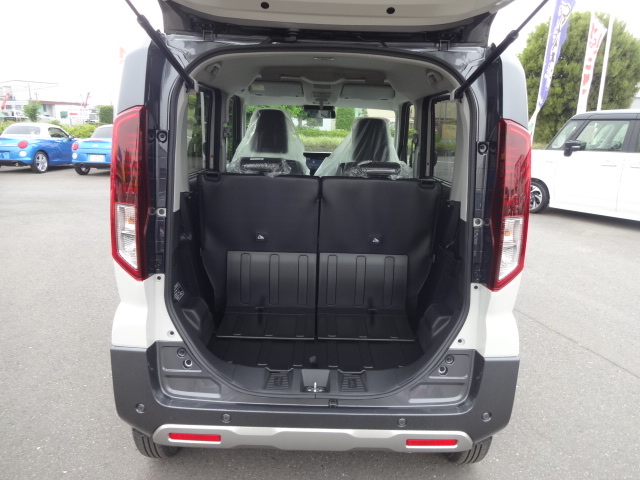 スズキ　スペーシアギア XZ 全方位ナビ9枚目