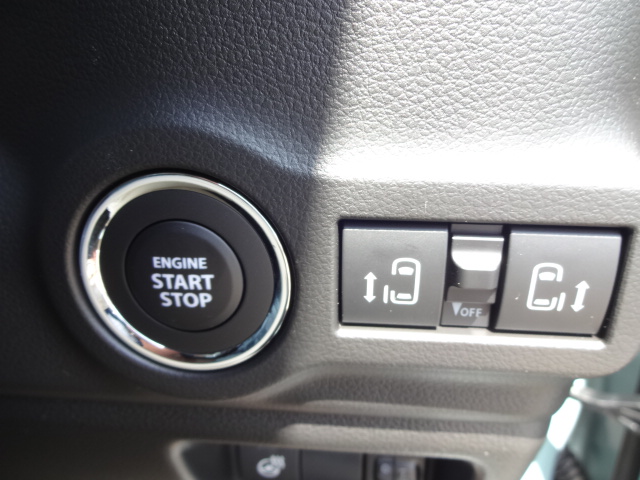 スズキ　スペーシアギア XZ 2WD 全方位ナビ12枚目