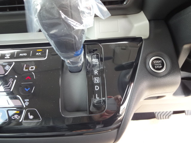 ミツビシ　デリカミニ　G ODレス16枚目