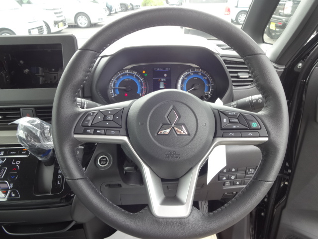 ミツビシ　デリカミニ　Gプレミアム ODレス12枚目