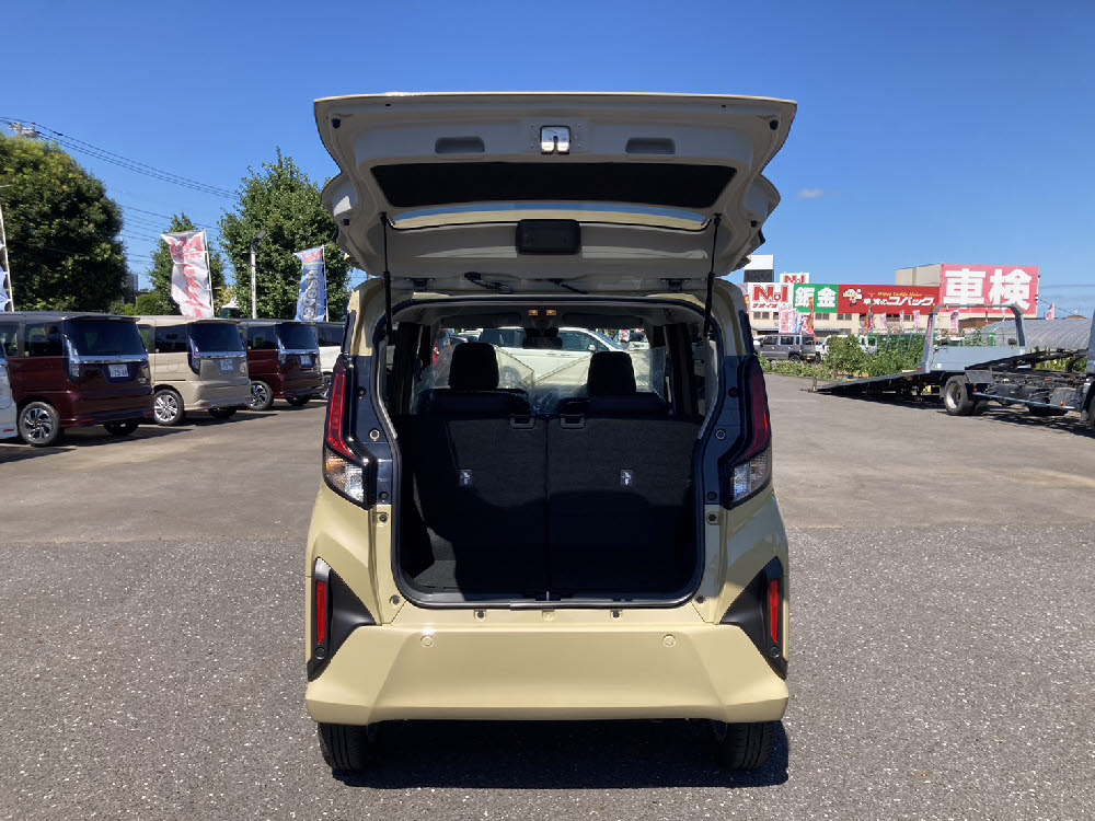 ダイハツ　ムーヴ G 9インチDO9枚目