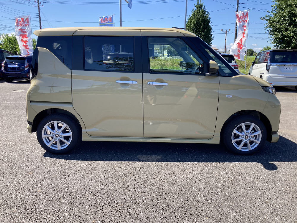 ダイハツ　ムーヴ G 9インチDO3枚目