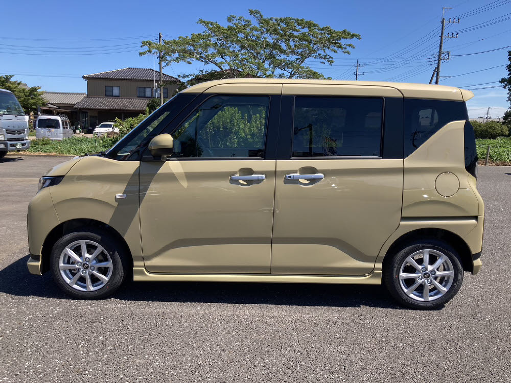 ダイハツ　ムーヴ G 9インチDO7枚目