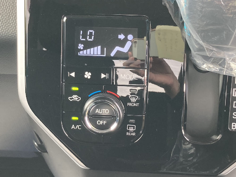 ダイハツ　トールカスタム　G-SAⅡ16枚目