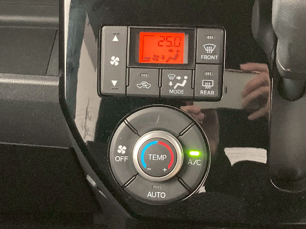 トヨタ　ピクシス メガ　L-SAⅢ14枚目