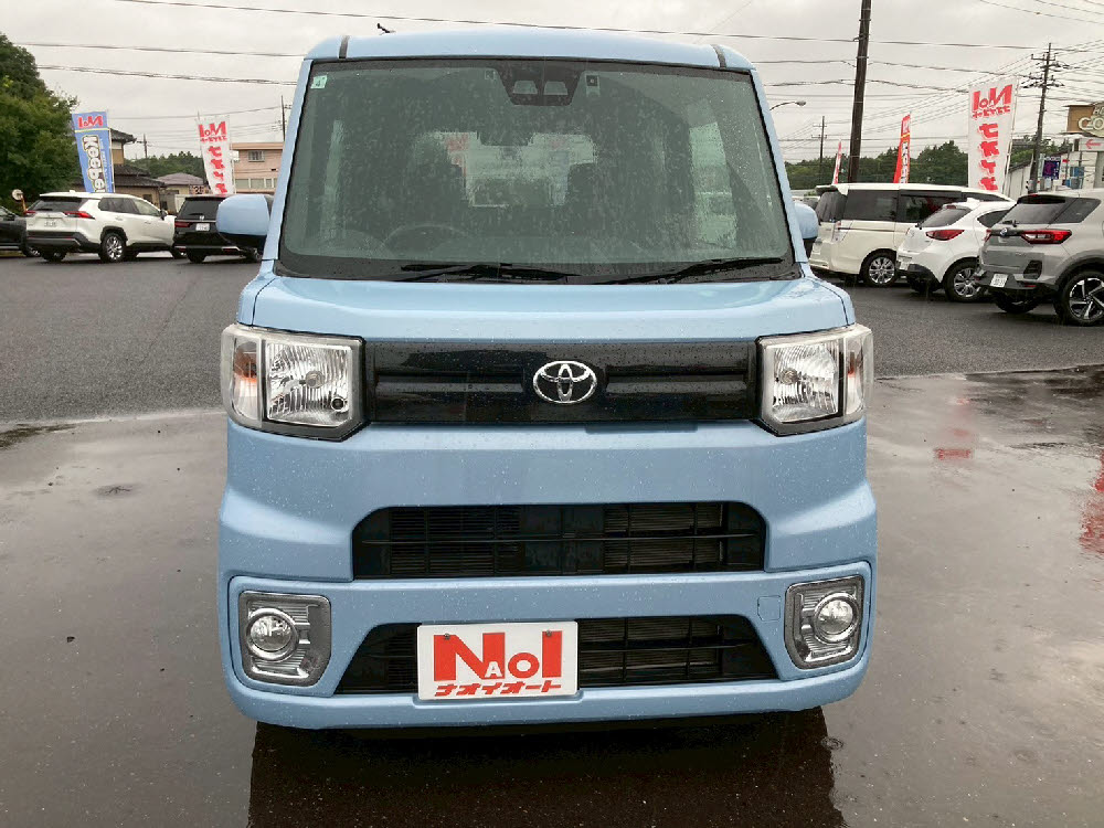 トヨタ　ピクシス メガ　L-SAⅢ1枚目