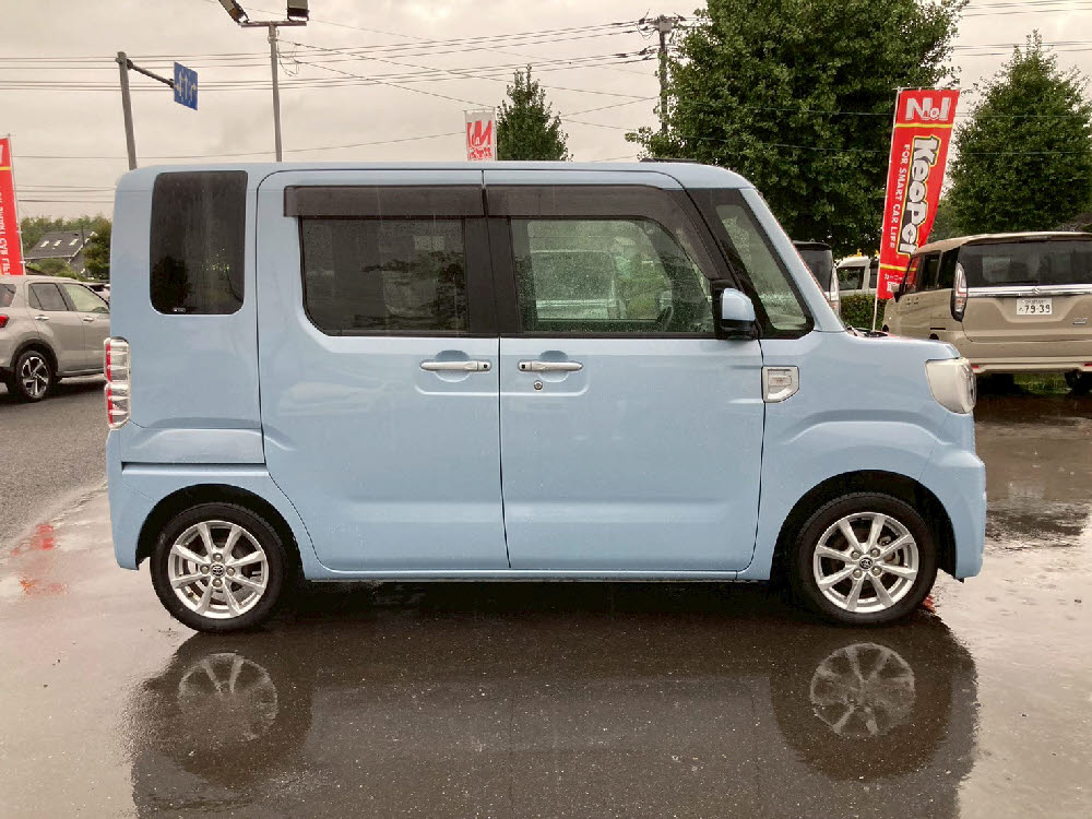 トヨタ　ピクシス メガ　L-SAⅢ3枚目