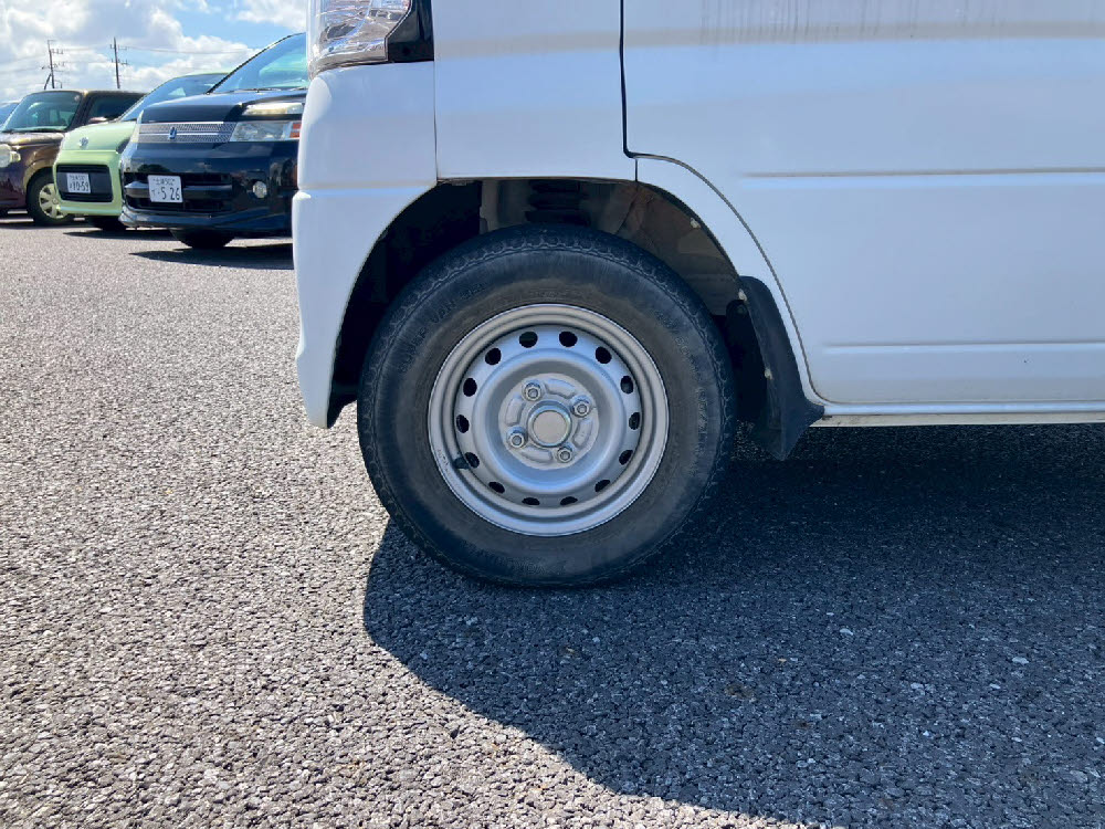ミツビシ ミニキャブトラック ミノリ 4WD 5MT8枚目