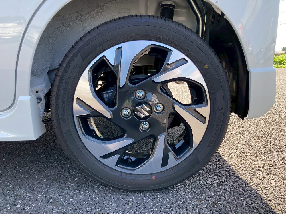 スズキ　スペーシアカスタム XS 2WD 全方位ナビ 8枚目