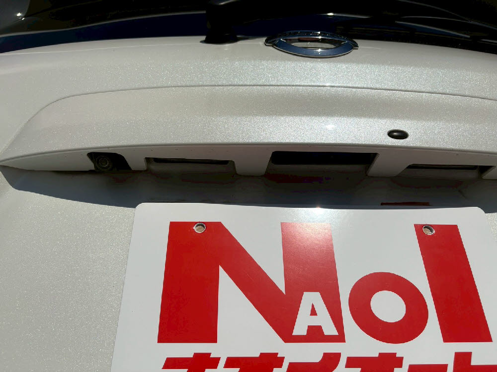 ニッサン　ノート　e-POWER NISMO  10枚目