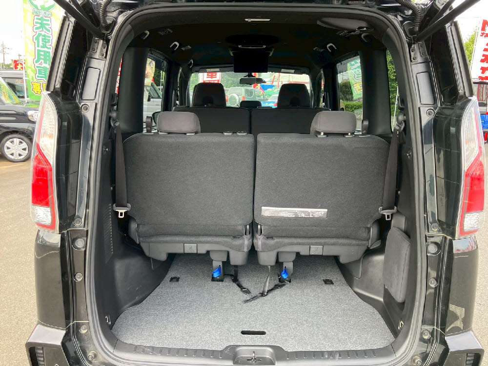 ニッサン　セレナ　ニスモ10枚目