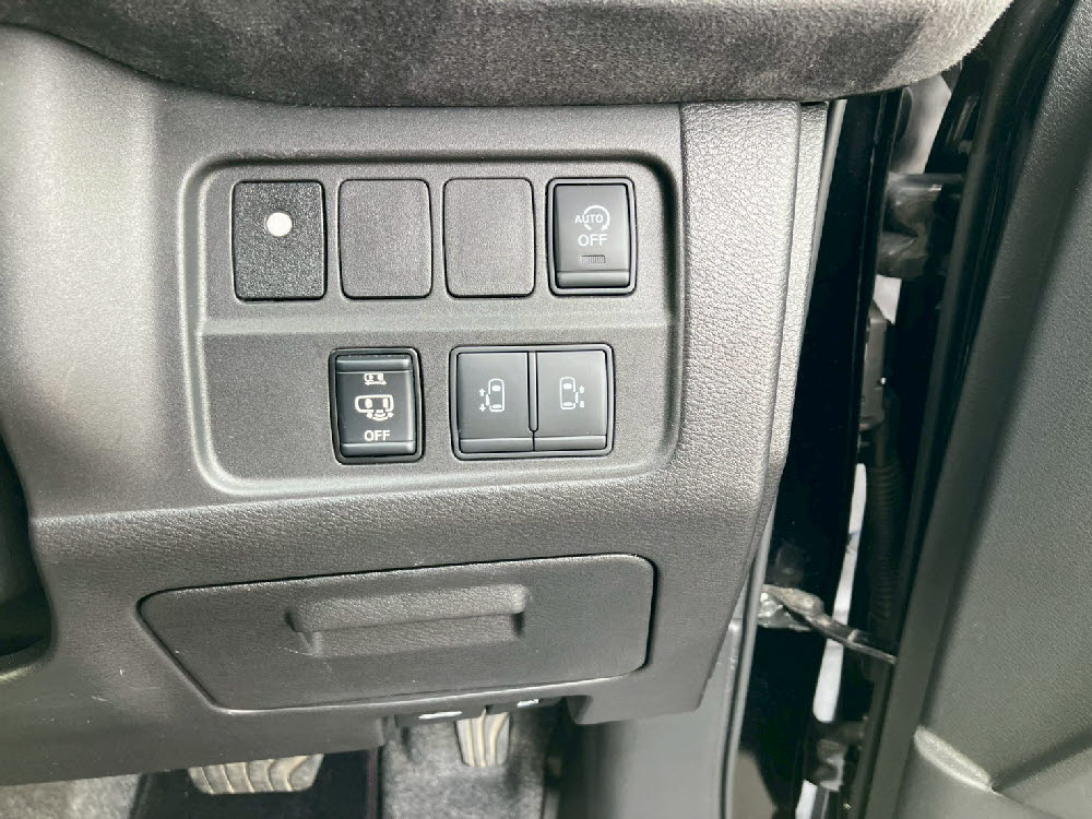 ニッサン　セレナ　ニスモ18枚目