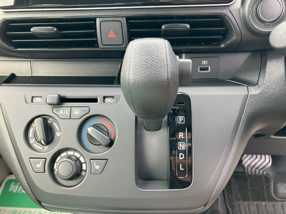 ミツビシ　ｅＫワゴン　M17枚目