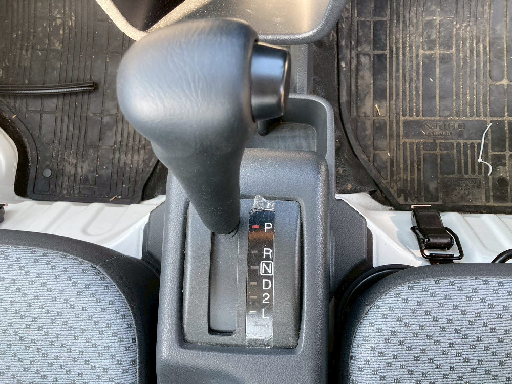 ニッサン　ＮＴ１００クリッパー DX 2WD AT15枚目