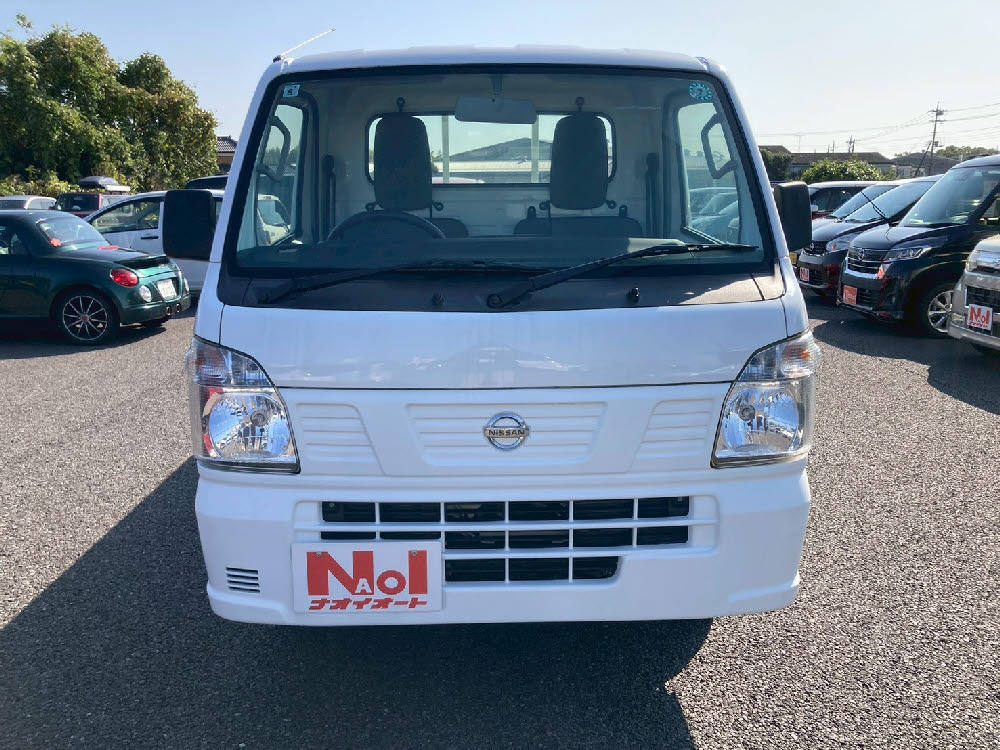 ニッサン　ＮＴ１００クリッパー DX 2WD AT1枚目