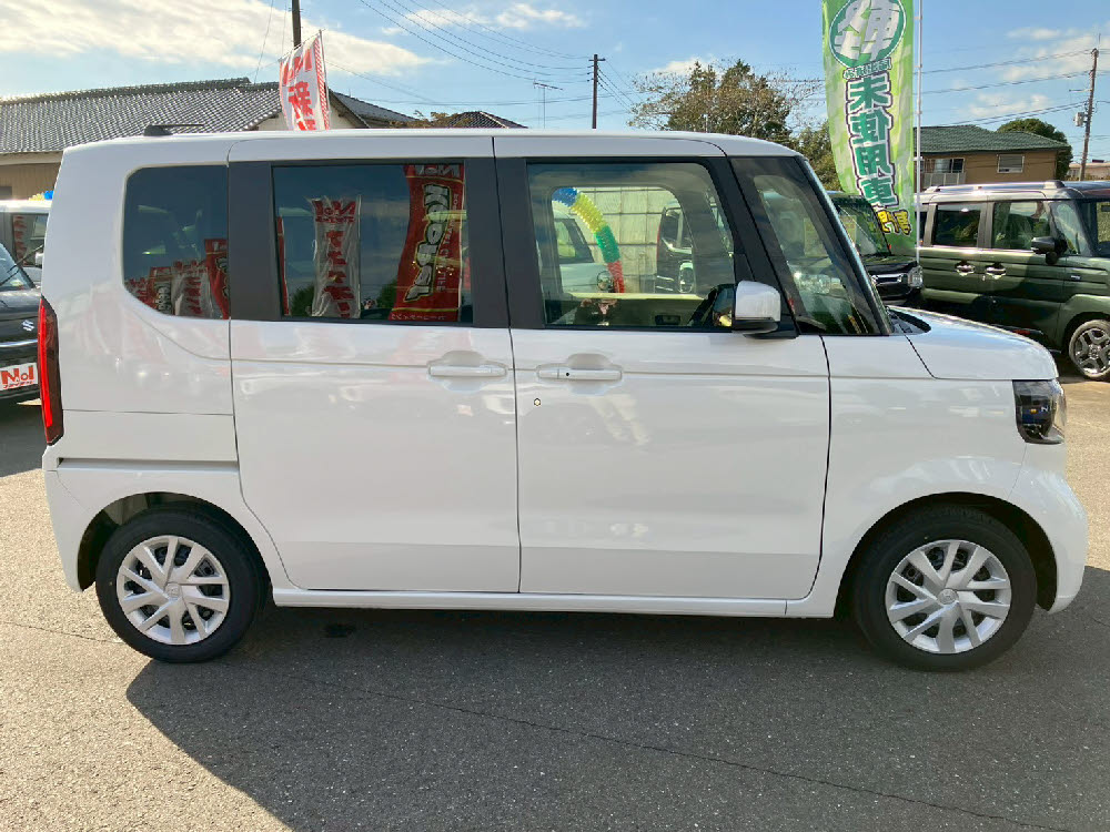 ホンダ　Ｎ ＢＯＸ 8インチナビ3枚目