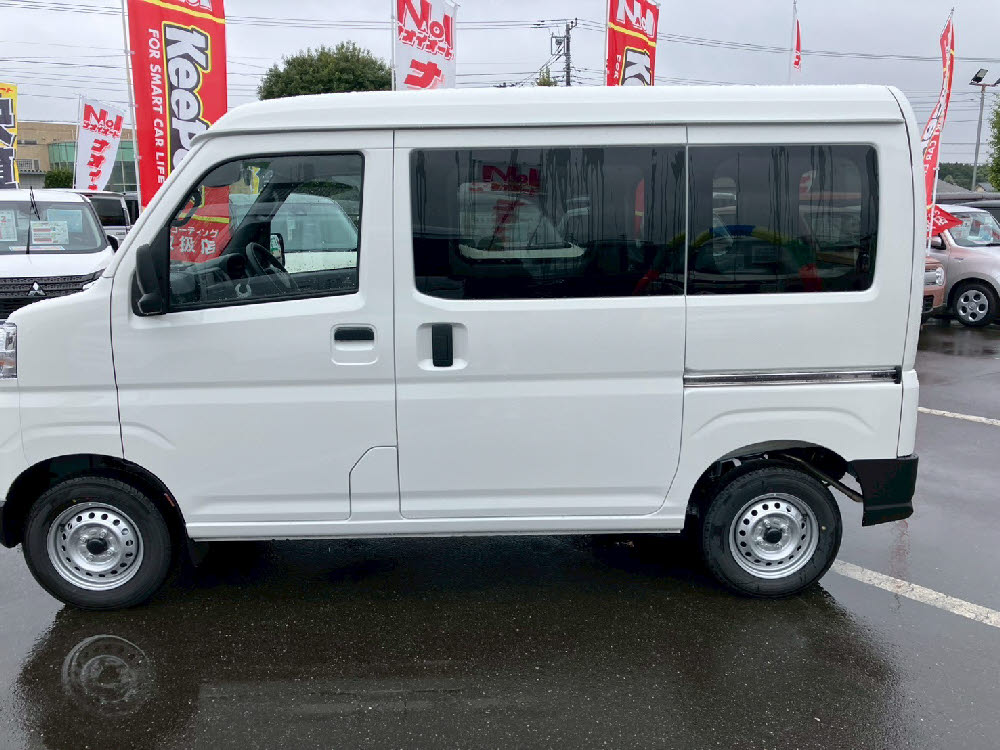 ダイハツ　ハイゼットカーゴ　デラックス ラジオ付7枚目