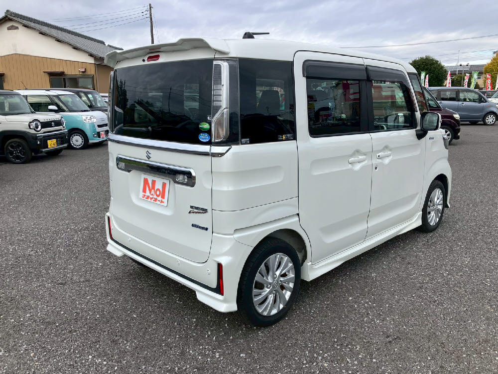 スズキ　スペーシアカスタム　HYBRID GS4枚目