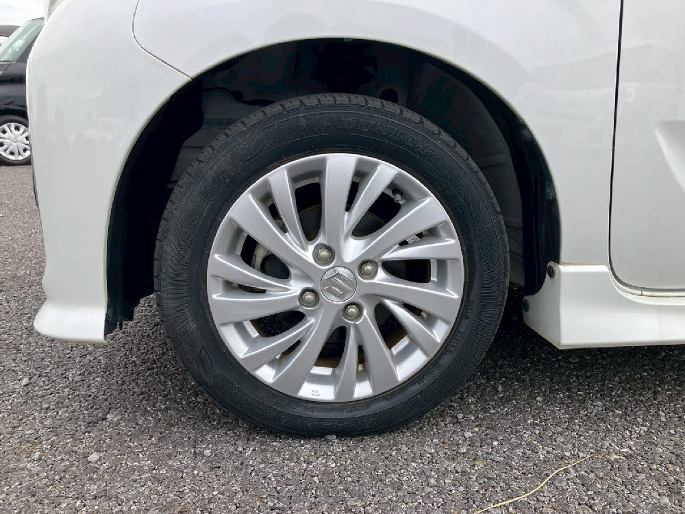 スズキ　スペーシアカスタム　HYBRID GS8枚目