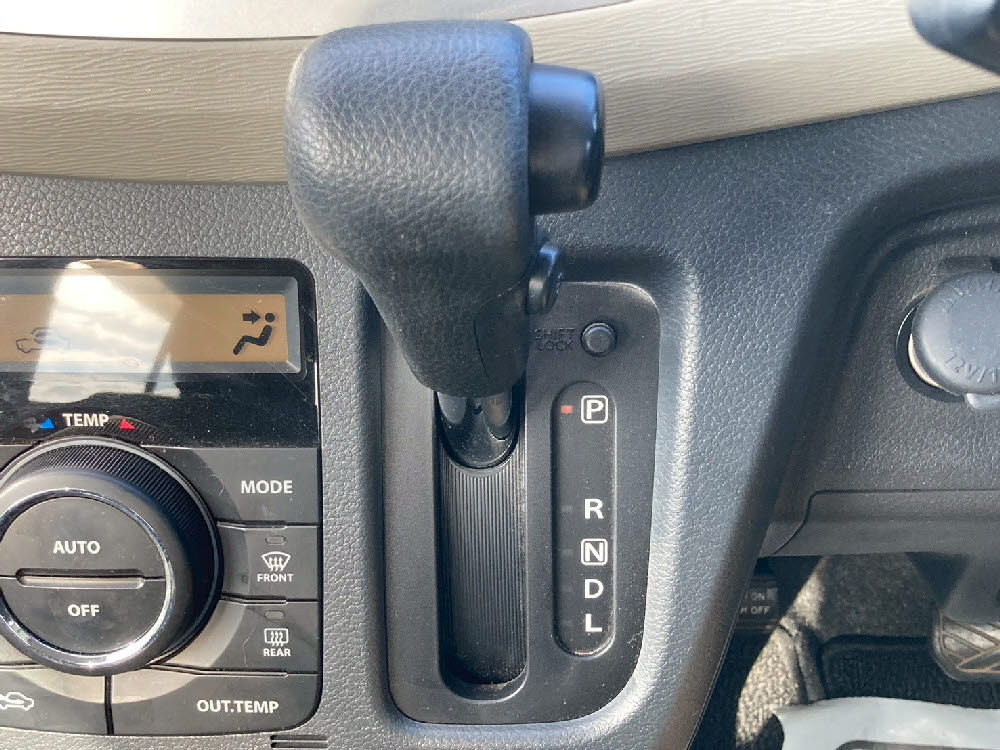 スズキ　ワゴンＲ　FXリミテッド15枚目