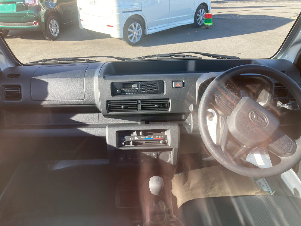 ダイハツ　ハイゼットトラック スタンダート 5MT 4WD ラジオ10枚目