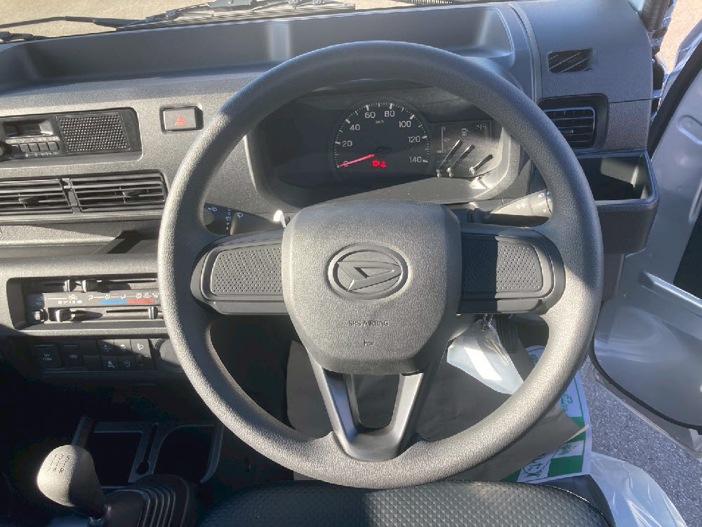 ダイハツ　ハイゼットトラック スタンダート 5MT 4WD ラジオ11枚目