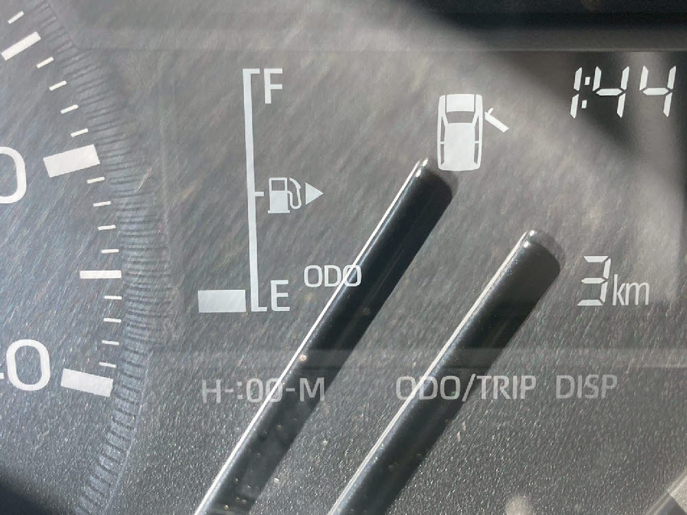 ダイハツ　ハイゼットトラック スタンダート 5MT 4WD ラジオ12枚目