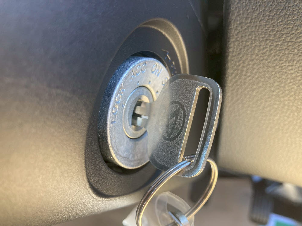 ダイハツ　ハイゼットトラック スタンダート 5MT 4WD ラジオ17枚目