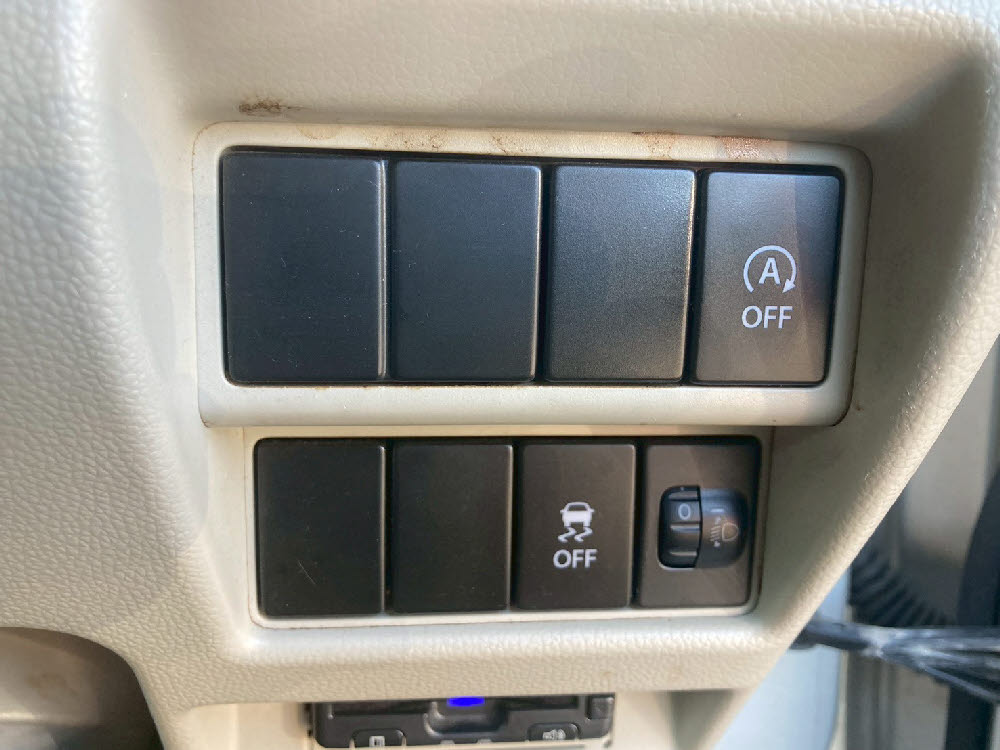 スズキ　ワゴンＲ HYBRID FX17枚目