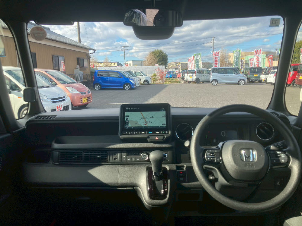 ホンダ　Ｎ ＢＯＸカスタム 8インチナビ11枚目