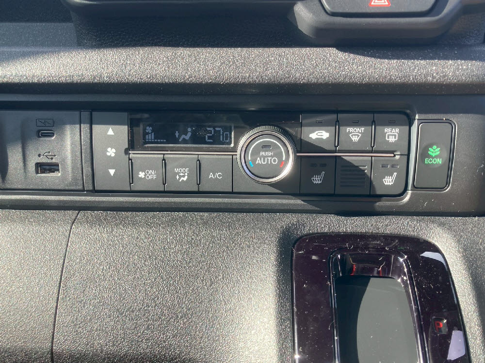 ホンダ　Ｎ ＢＯＸカスタム 8インチナビ16枚目