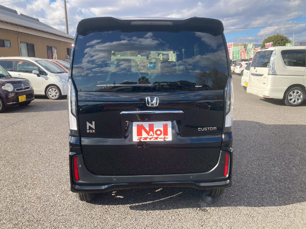 ホンダ　Ｎ ＢＯＸカスタム 8インチナビ5枚目
