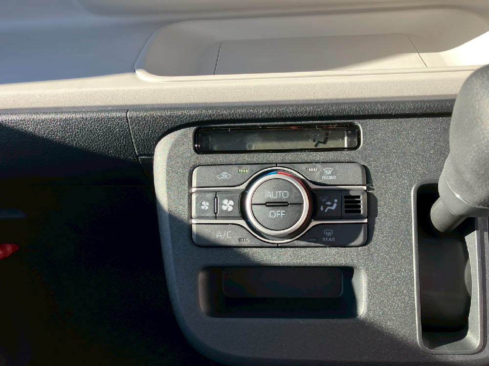 ダイハツ　ムーヴキャンバス ストライプスX UGP ODレス15枚目