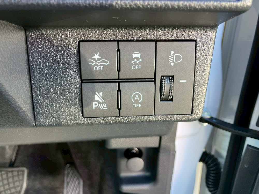 ダイハツ　ムーヴキャンバス ストライプスX UGP ODレス16枚目