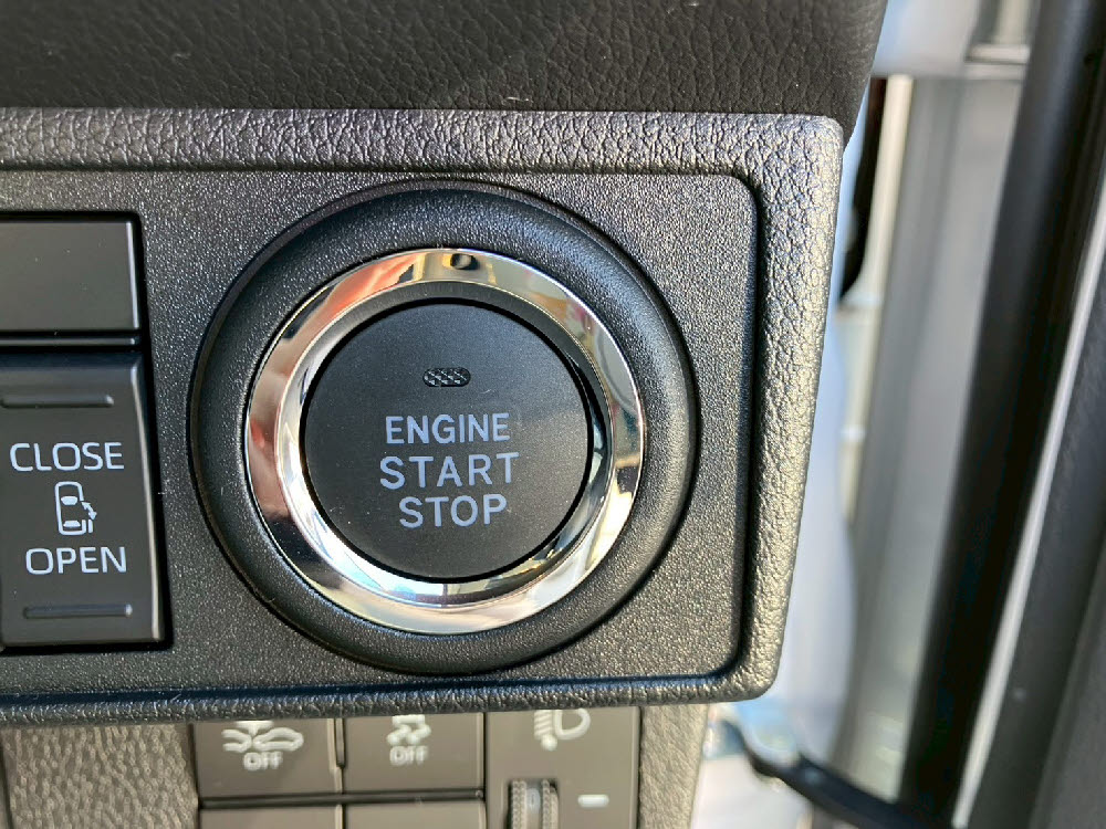 ダイハツ　ムーヴキャンバス ストライプスX UGP ODレス17枚目