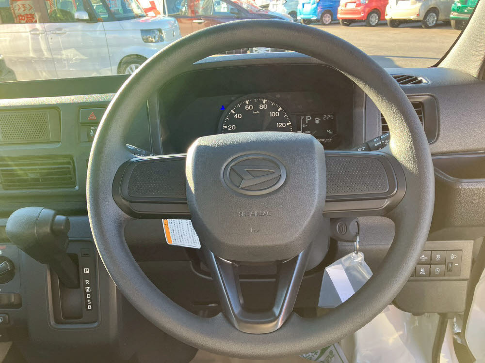 ダイハツ　ハイゼットカーゴ デラックス CVT ラジオ付11枚目