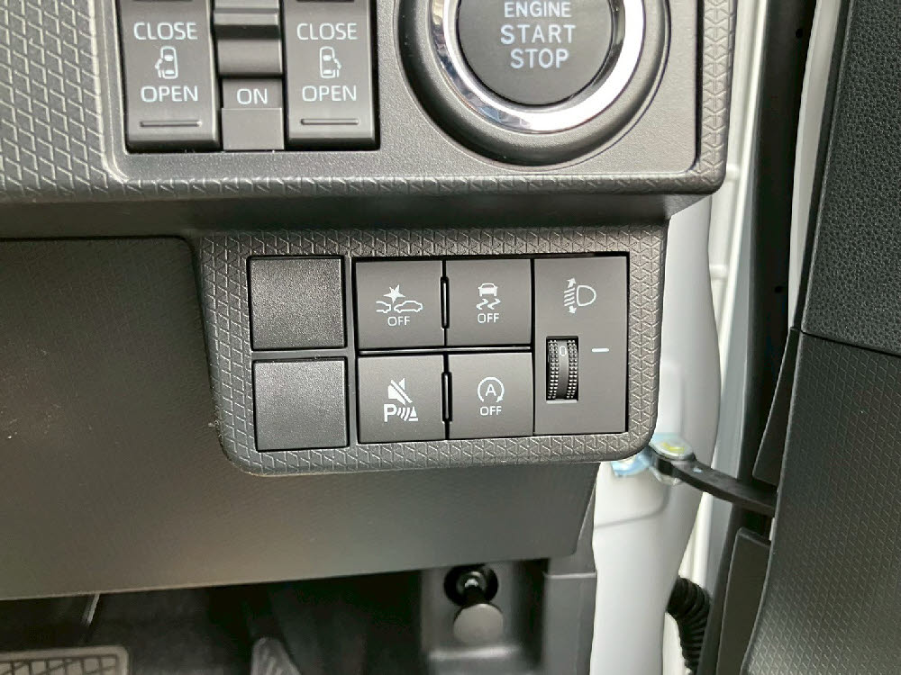 ダイハツ　タントファンクロス 9インチDO17枚目