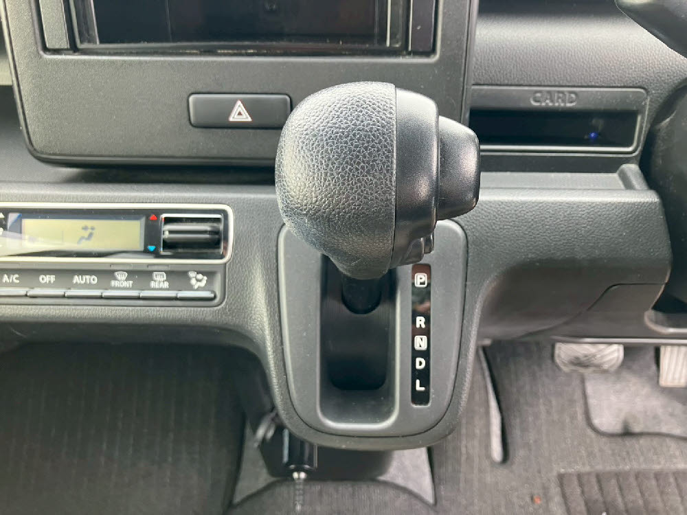 スズキ　ワゴンＲ　25周年記念車　HV　FZリミテッド15枚目