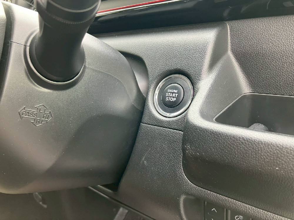 スズキ　ワゴンＲスティングレー HYBRID X18枚目