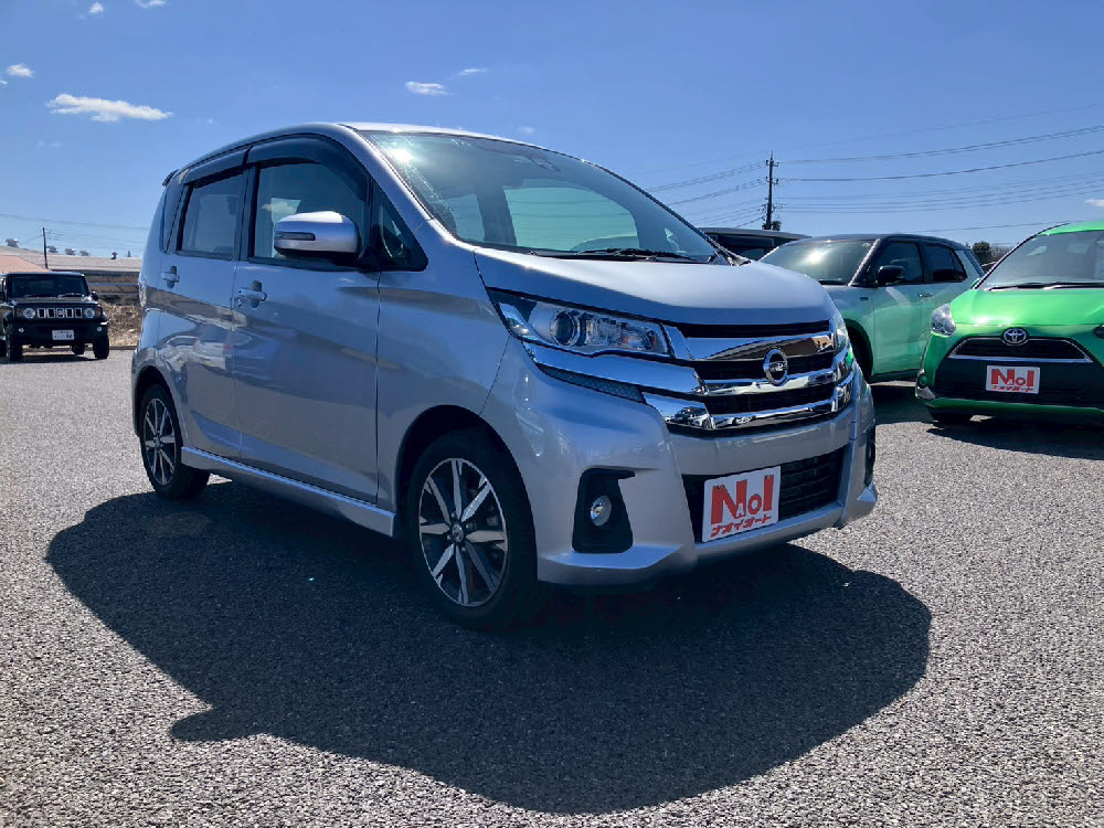 ニッサン　デイズ　ハイウェイスター Gターボ2枚目