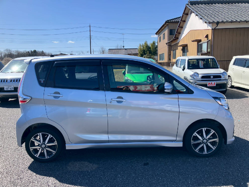 ニッサン　デイズ　ハイウェイスター Gターボ3枚目