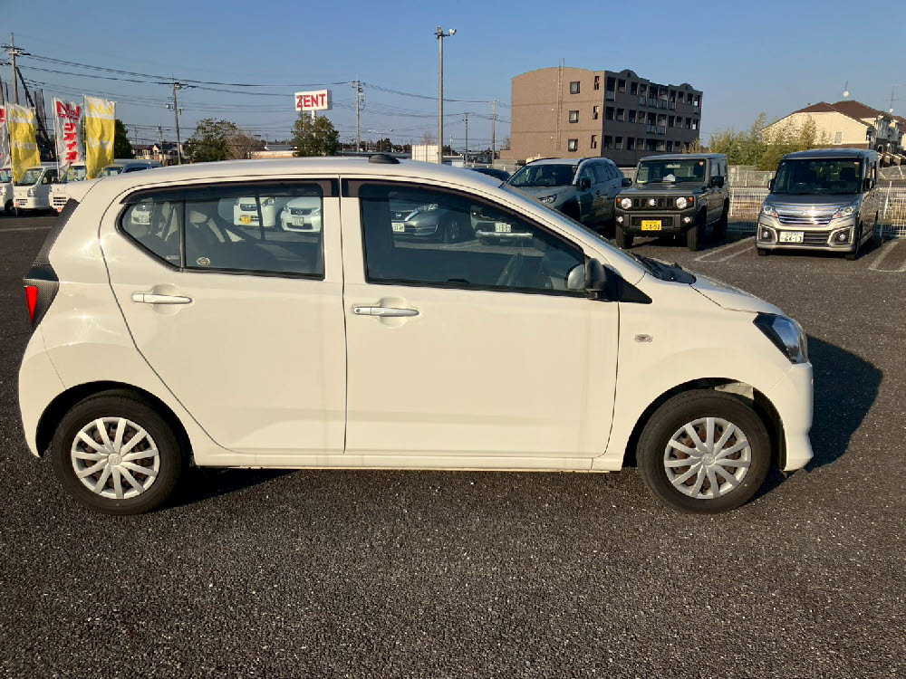 トヨタ　ピクシス エポック　L-SAⅢ3枚目