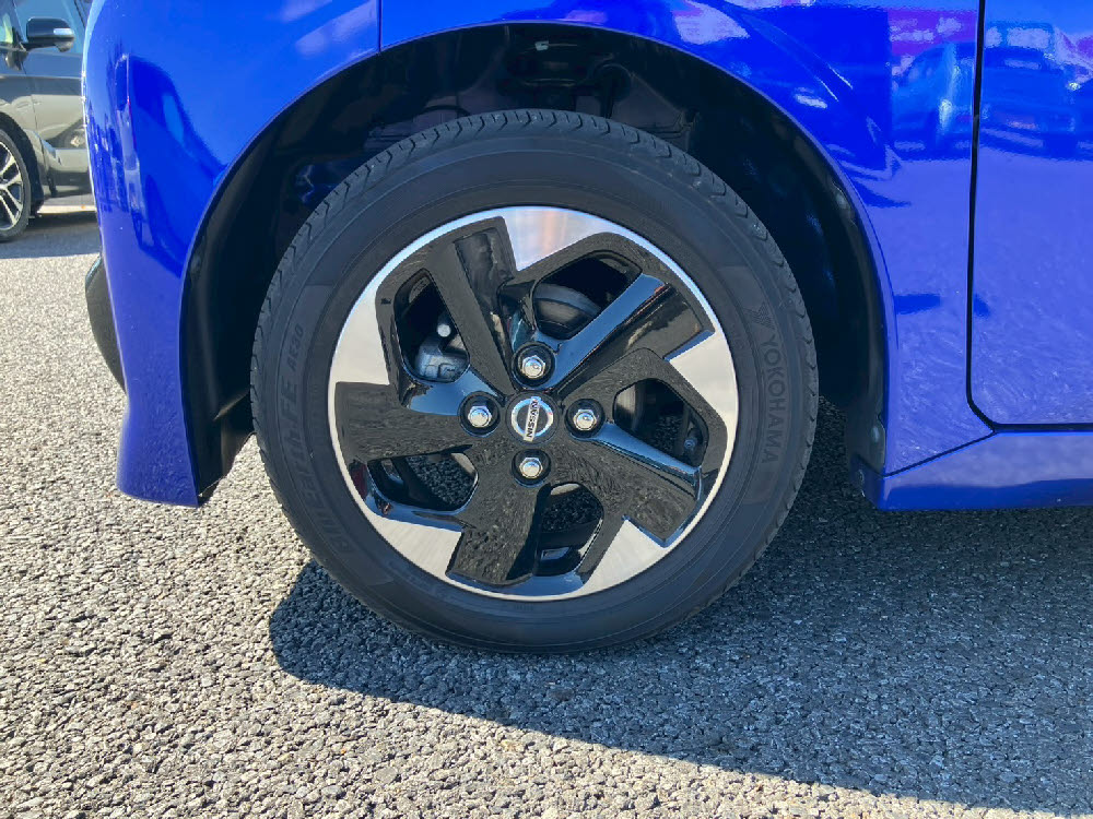 ニッサン ルークス ハイウェイスター X8枚目