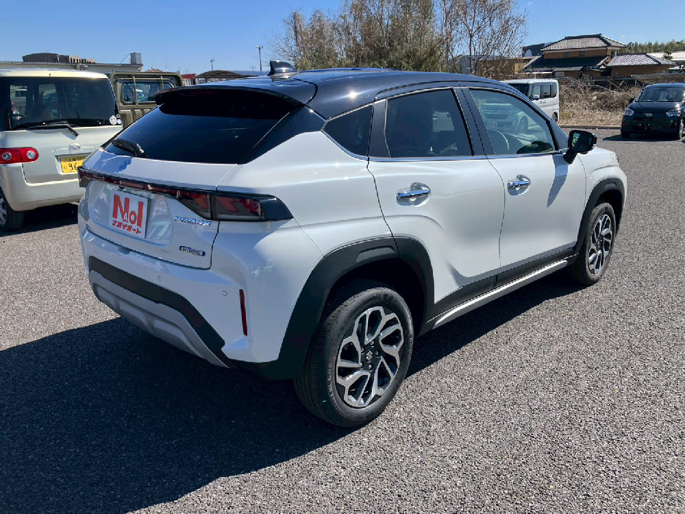 スズキ　フロンクス ベースグレード3枚目