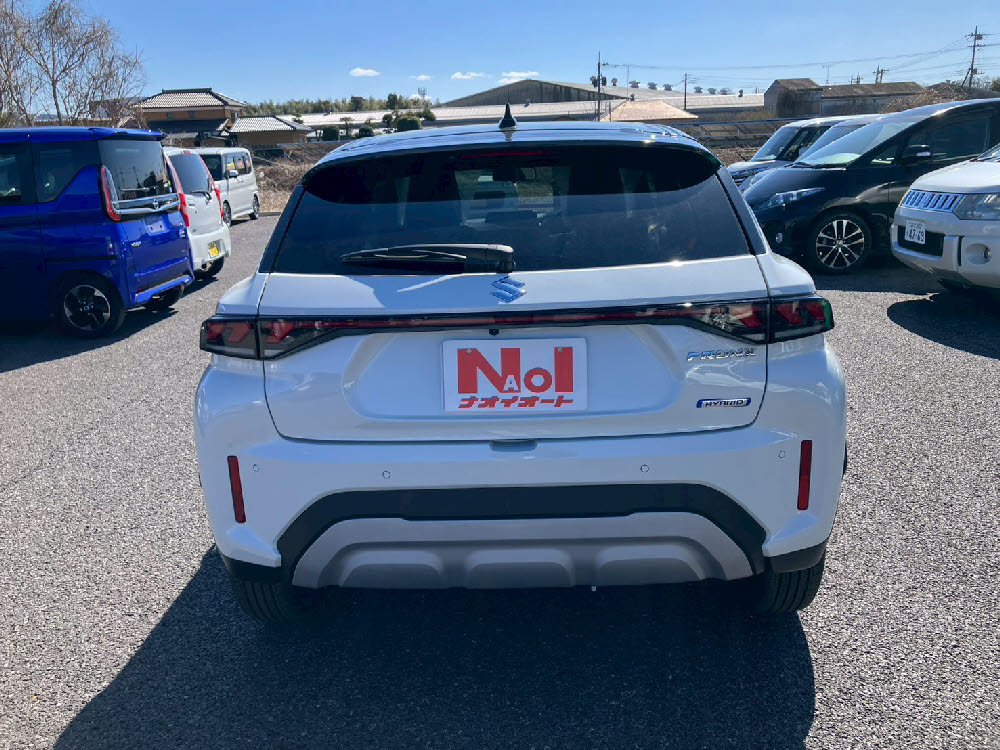 スズキ　フロンクス ベースグレード4枚目