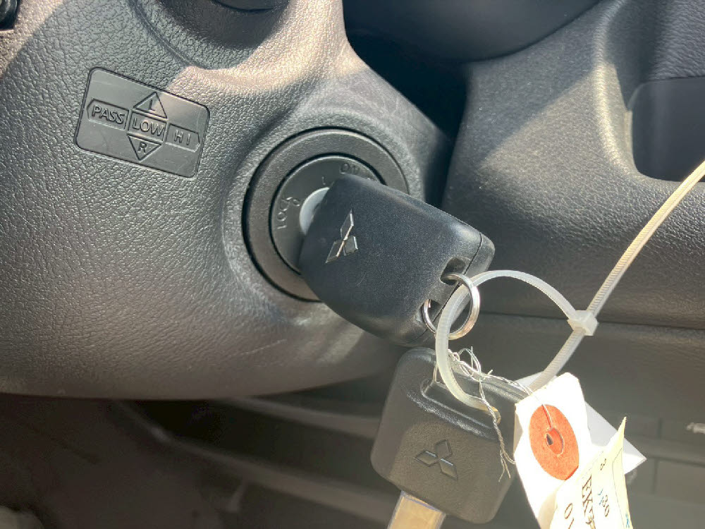 ミツビシ　ｅＫワゴン M18枚目